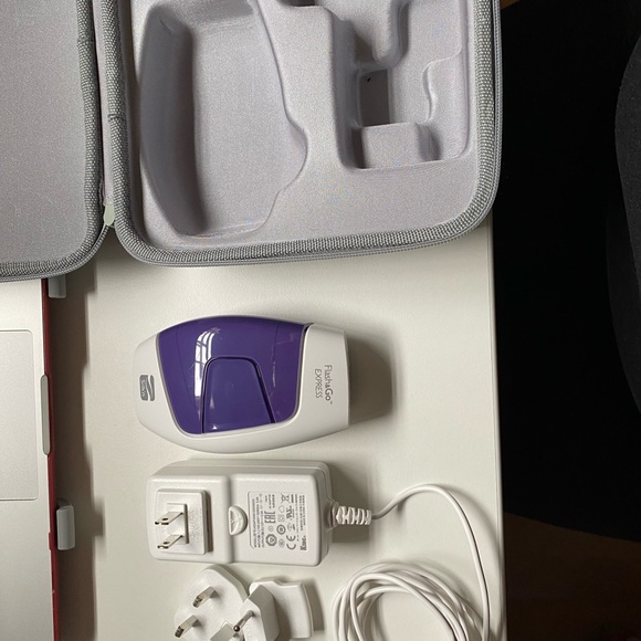 Silk’n Flash&Go Express Hair Removal Device - Picture 7 of 8